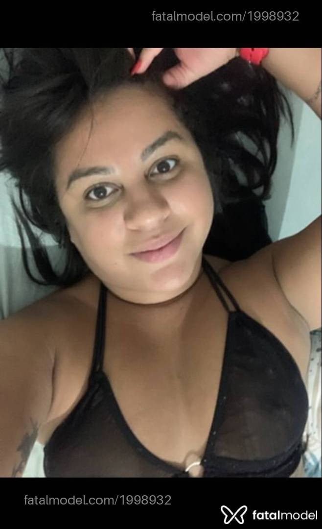 Acompanhante mulher morena (o) de olhos castanhos - Maya Diaz Acompanhante mulher morena (o) de olhos castanhos - Maya Diaz