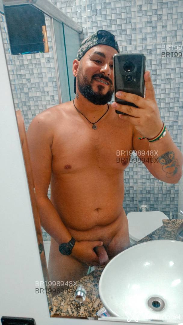 Acompanhante homem morena (o) de olhos castanhos em Virtual Acompanhante homem morena (o) de olhos castanhos em Virtual - Gustavo