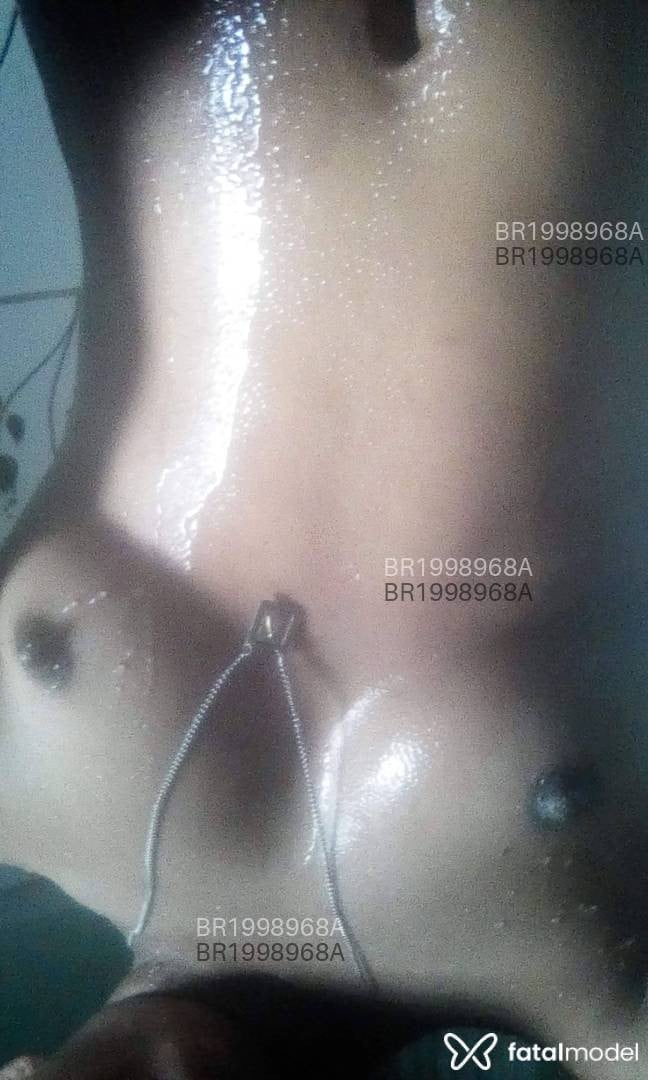 Acompanhante mulher morena (o) de olhos castanhos em Pelotas - Gabriella
