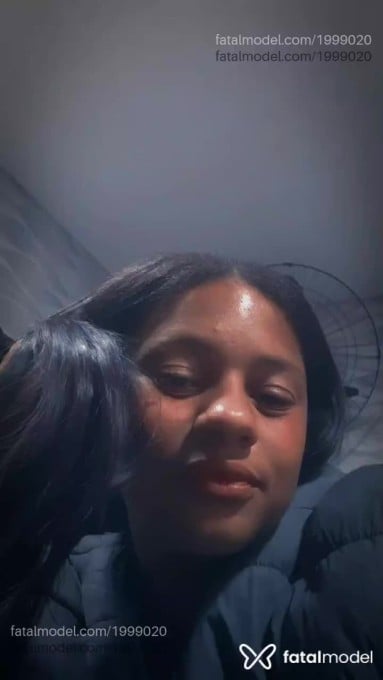 Acompanhante mulher morena (o) de olhos pretos em Virtual Acompanhante mulher morena (o) de olhos pretos em Virtual - Larissa