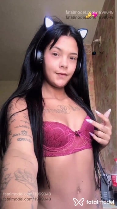 Acompanhante mulher morena (o) de olhos pretos - Gaaby