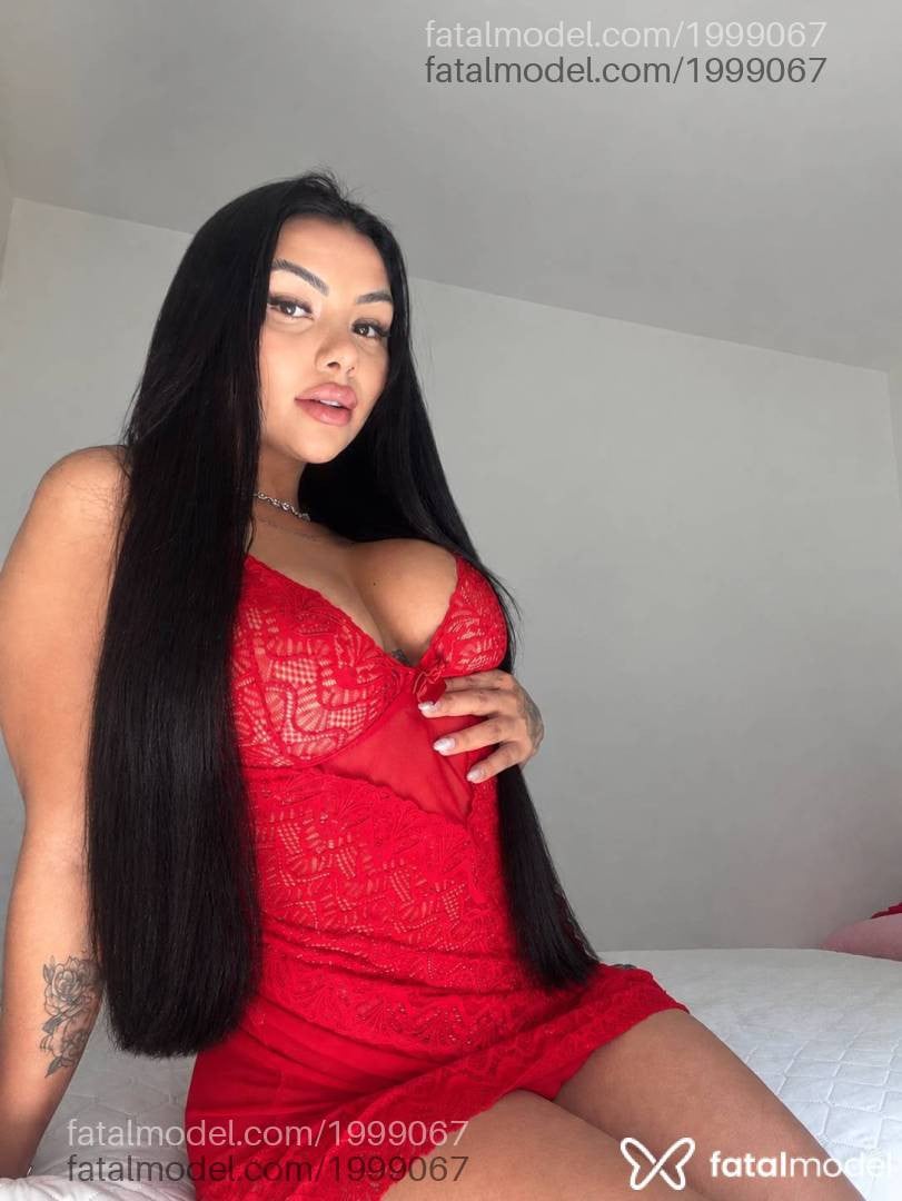 Acompanhante mulher com cabelo castanho de olhos castanhos - Sofia Andrade