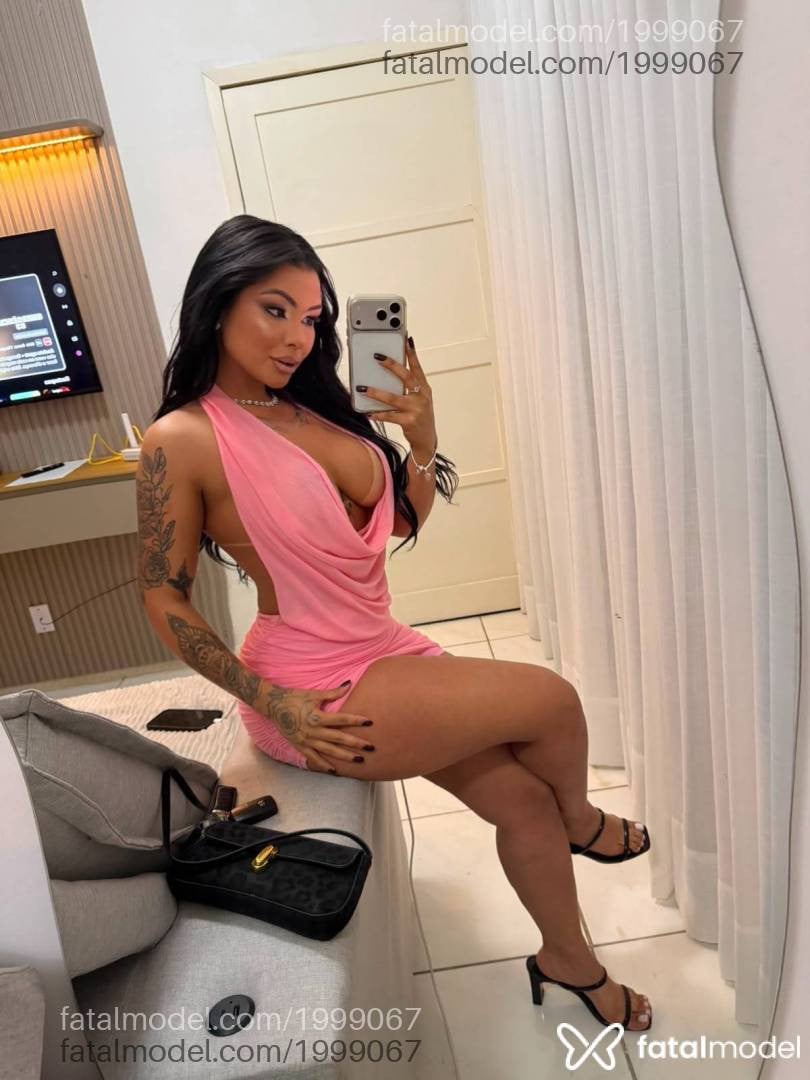 Acompanhante mulher com cabelo castanho de olhos castanhos - Sofia Andrade