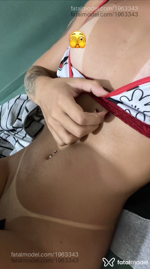 Acompanhante mulher com cabelo castanho de olhos pretos em Virtual - Brenda