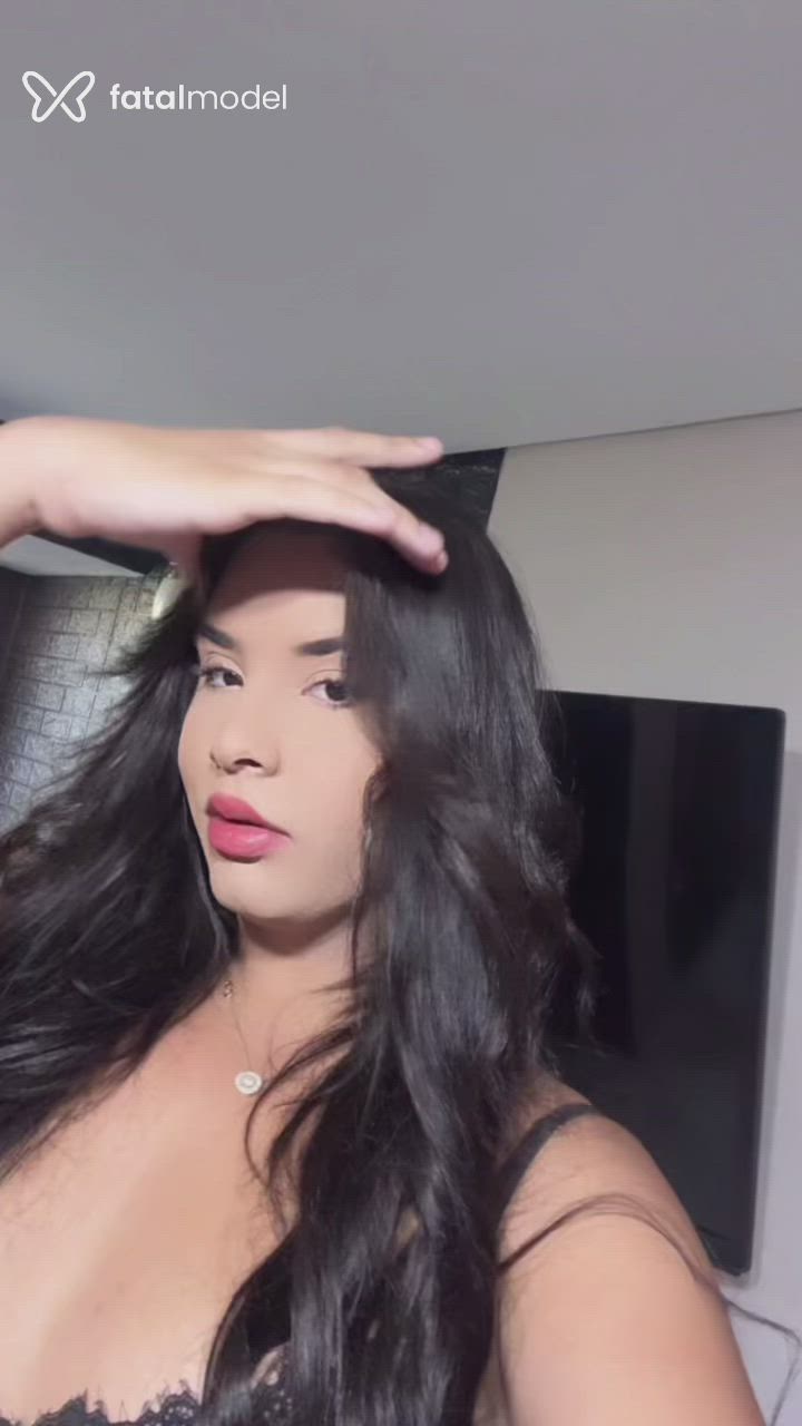 Acompanhante mulher trans com cabelo castanho de olhos castanhos - Laryssa Acompanhante mulher trans com cabelo castanho de olhos castanhos - Laryssa