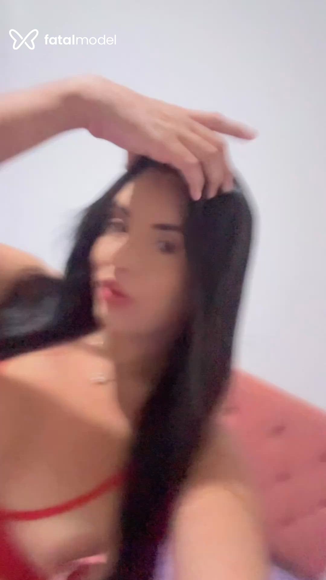 Acompanhante mulher trans com cabelo castanho de olhos castanhos - Laryssa Acompanhante mulher trans com cabelo castanho de olhos castanhos - Laryssa