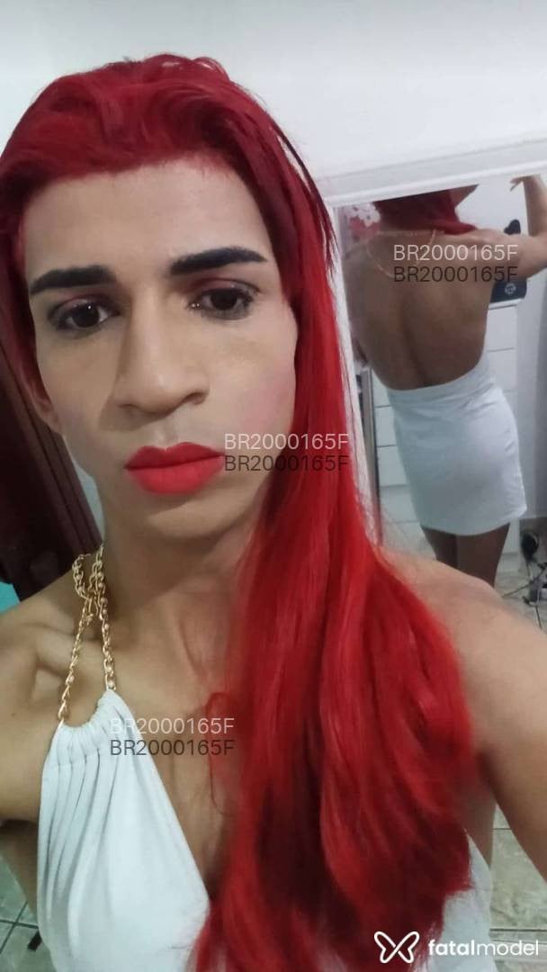 Acompanhante mulher trans ruiva (o) de olhos castanhos em São Paulo - Ariel Pimentel