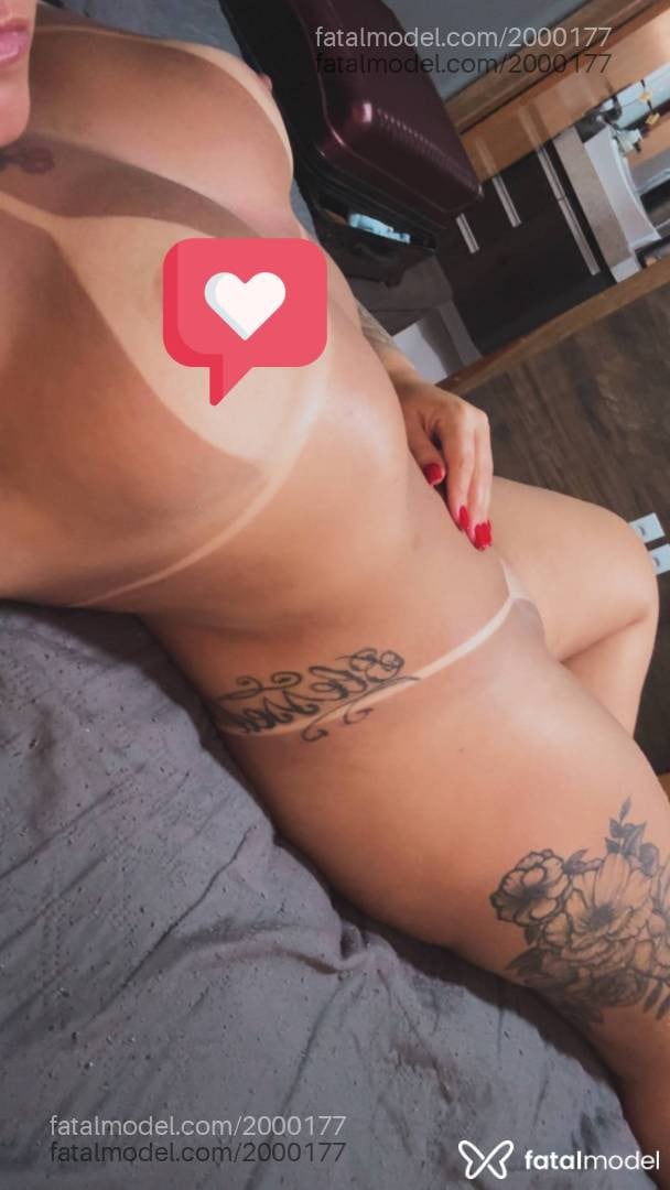 Acompanhante mulher com cabelo castanho de olhos castanhos - Rafaela