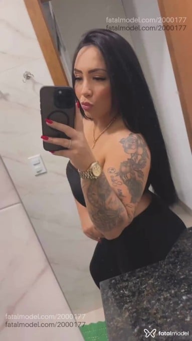 Acompanhante mulher com cabelo castanho de olhos castanhos - Rafaela
