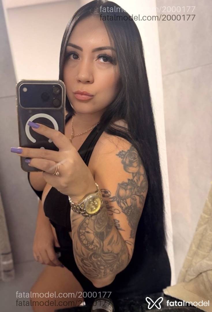 Acompanhante mulher com cabelo castanho de olhos castanhos - Rafaela