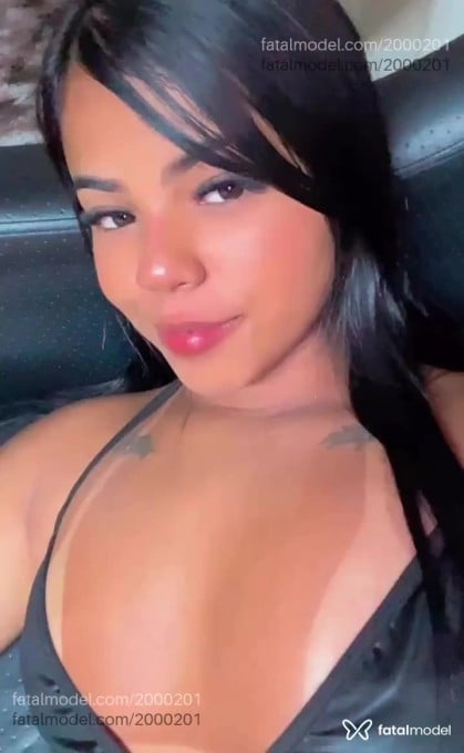 Acompanhante mulher morena (o) de olhos pretos - Nicole Lia