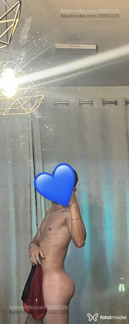 Acompanhante homem com cabelo castanho de olhos castanhos em Jataí Acompanhante homem com cabelo castanho de olhos castanhos em Jataí - Diego Carvalho