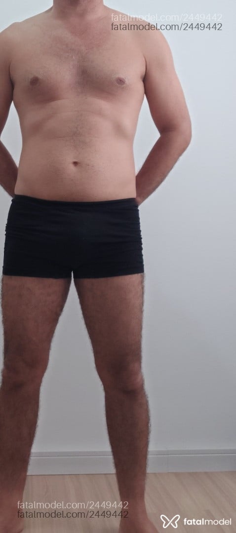 Acompanhante homem morena (o) de olhos pretos - Casanova
