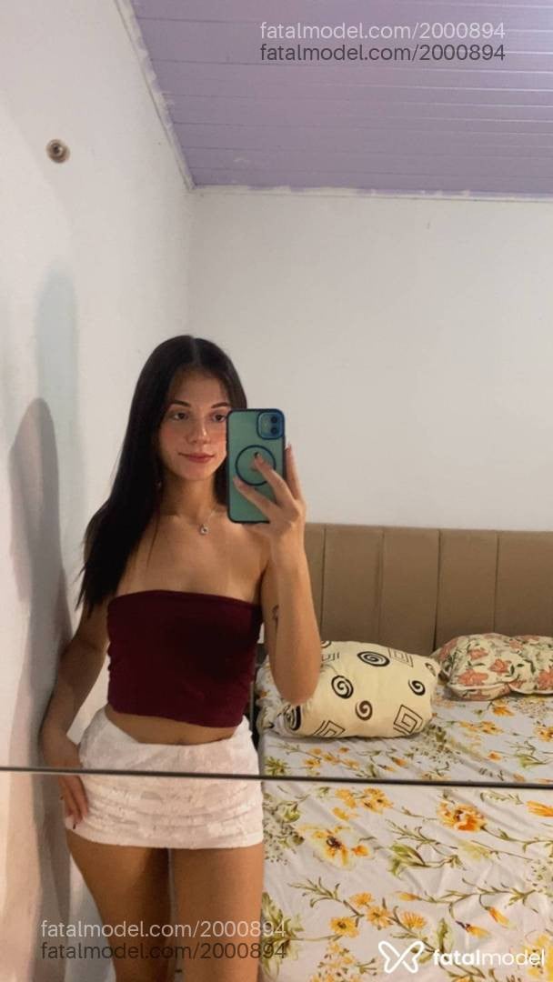 Acompanhante mulher com cabelo castanho de olhos castanhos - Beatriz Maia Acompanhante mulher com cabelo castanho de olhos castanhos - Beatriz Maia