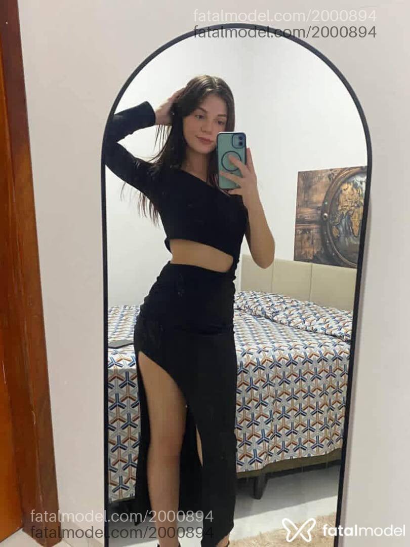 Acompanhante mulher com cabelo castanho de olhos castanhos - Beatriz Maia Acompanhante mulher com cabelo castanho de olhos castanhos - Beatriz Maia