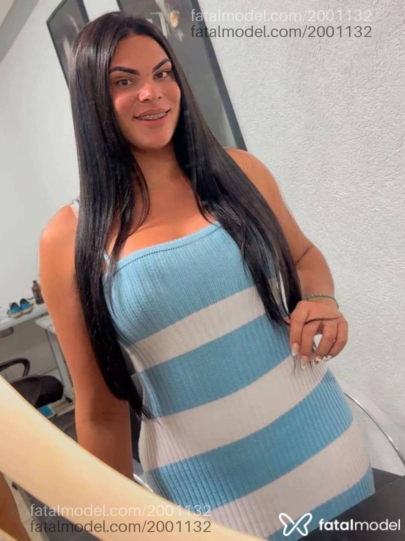 Acompanhante homem trans morena (o) de olhos castanhos - Leonna