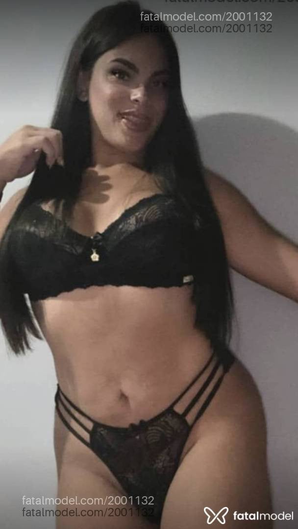 Acompanhante homem trans morena (o) de olhos castanhos - Leonna