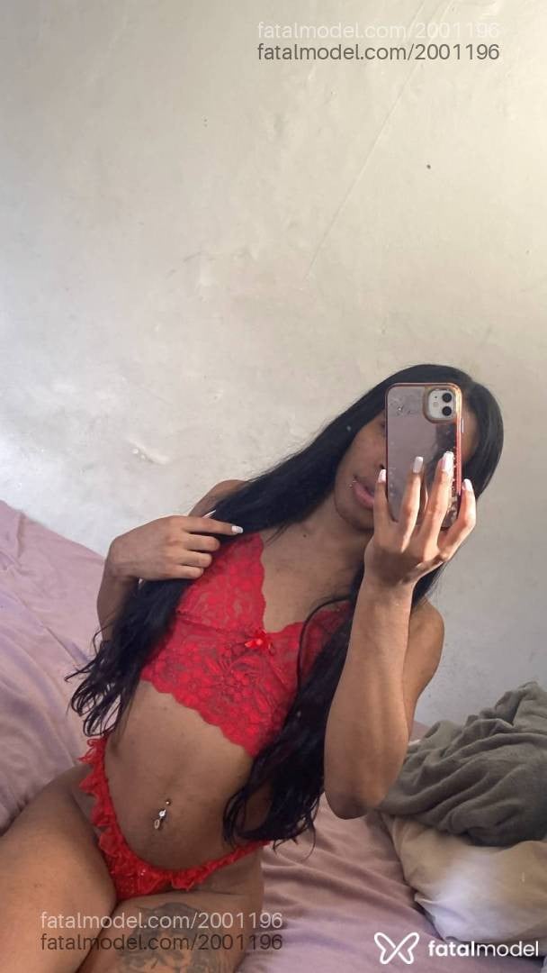 Acompanhante mulher trans morena (o) de olhos castanhos em Nova Friburgo - íriis Prado