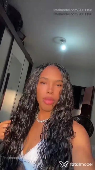 Acompanhante mulher trans morena (o) de olhos castanhos em Nova Friburgo - íriis Prado