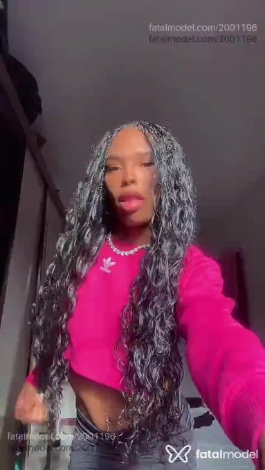 Acompanhante mulher trans morena (o) de olhos castanhos em Nova Friburgo - íriis Prado