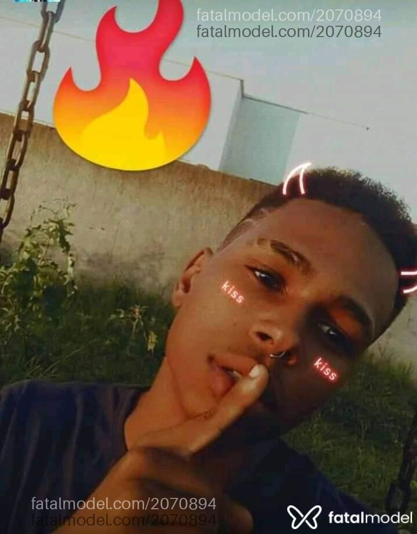 Acompanhante homem morena (o) de olhos pretos - Santos Acompanhante homem morena (o) de olhos pretos - Santos