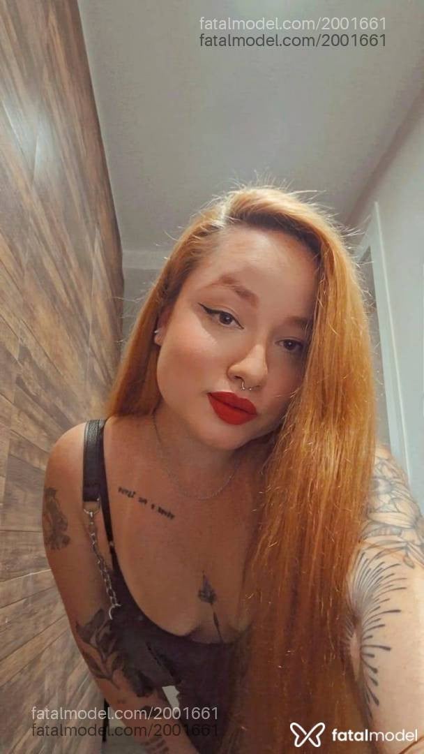 Acompanhante mulher ruiva (o) de olhos castanhos - Nina Novak