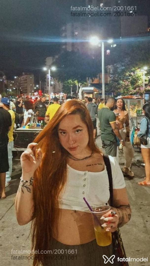 Acompanhante mulher ruiva (o) de olhos castanhos em Virtual - Nina Novak