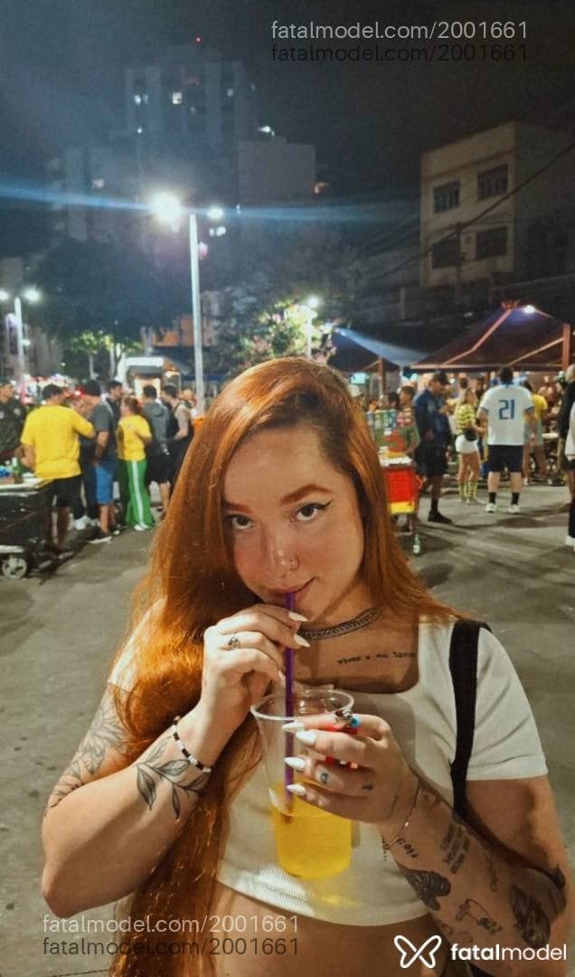 Acompanhante mulher ruiva (o) de olhos castanhos em Virtual - Nina Novak