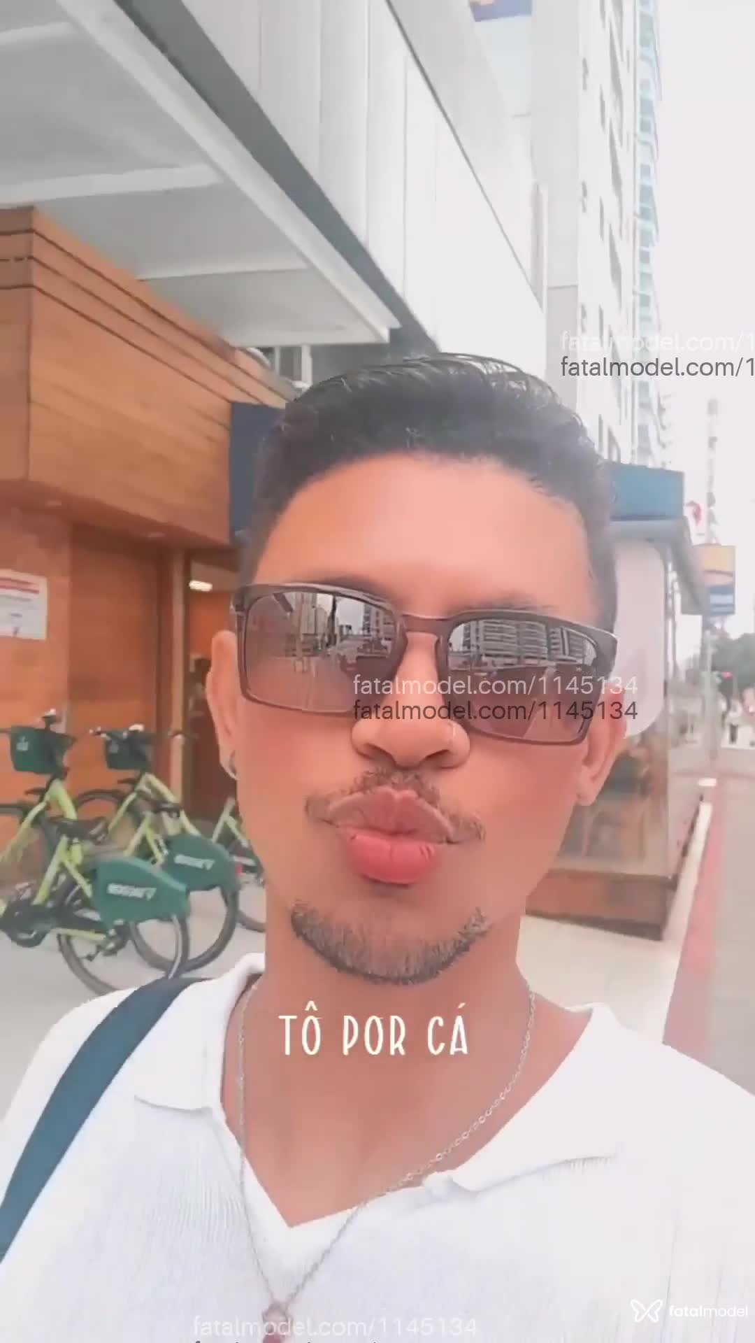Acompanhante homem com cabelo castanho de olhos pretos - Cauã Oliveira Acompanhante homem com cabelo castanho de olhos pretos - Cauã Oliveira