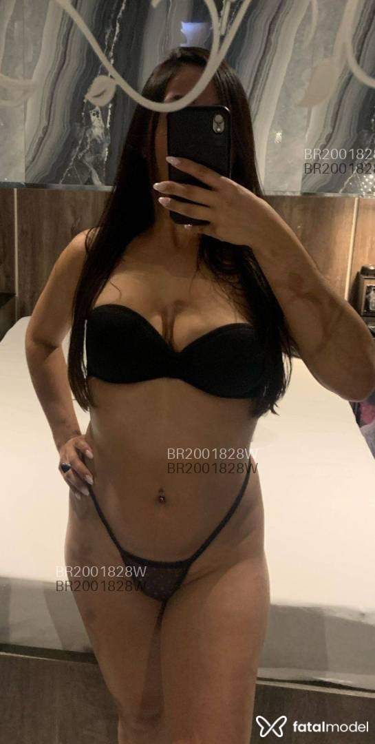 Acompanhante mulher morena (o) de olhos castanhos em São Paulo Acompanhante mulher morena (o) de olhos castanhos em São Paulo - Yasmin