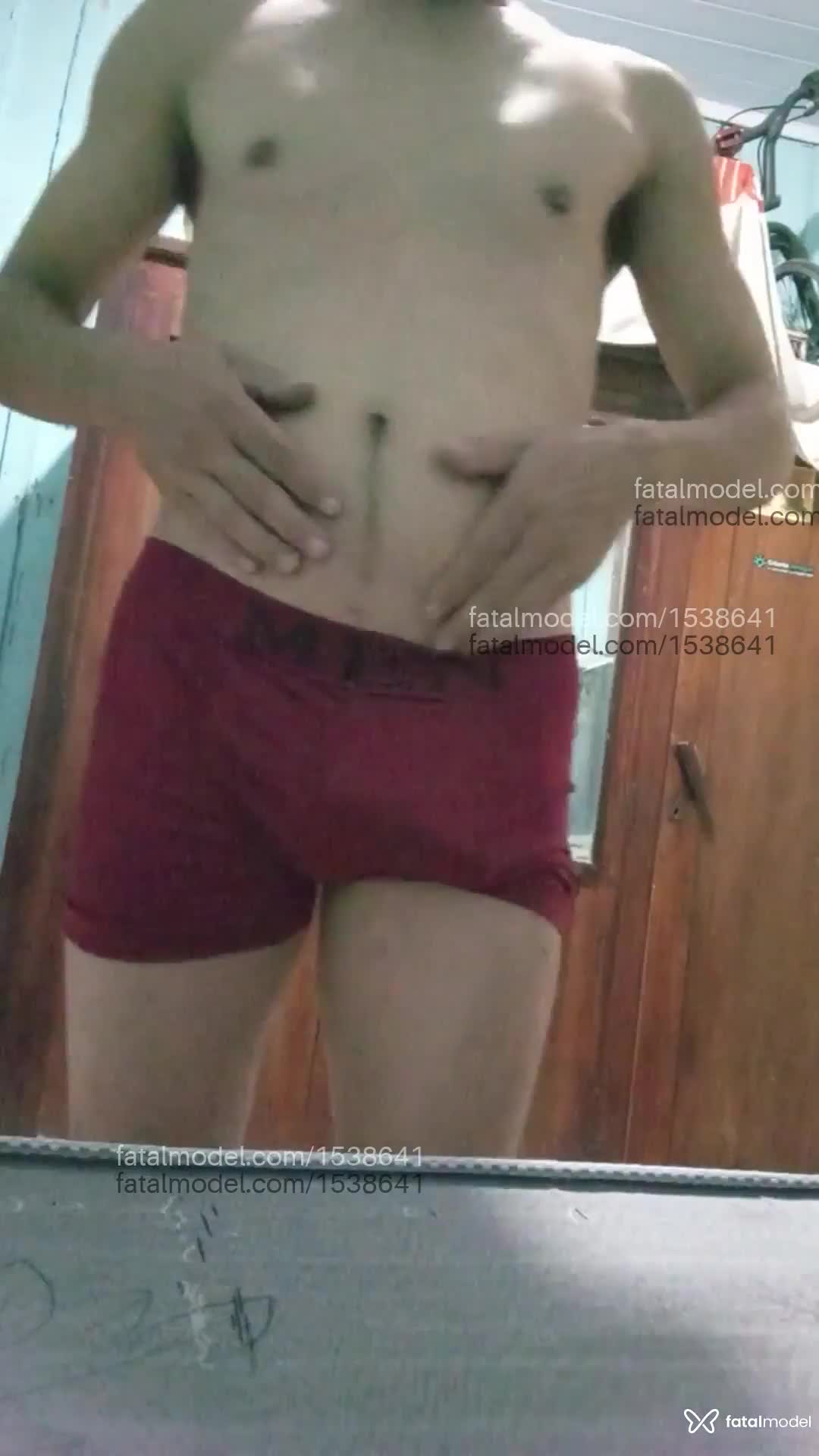 Acompanhante homem morena (o) de olhos castanhos em Rio Negro Acompanhante homem morena (o) de olhos castanhos em Rio Negro - Fabiano reis