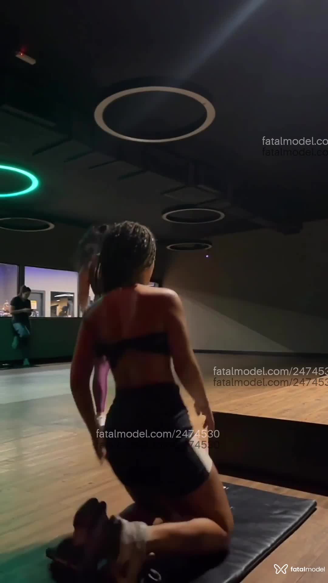 Acompanhante mulher morena (o) de olhos castanhos em Rio de Janeiro - Mariá
