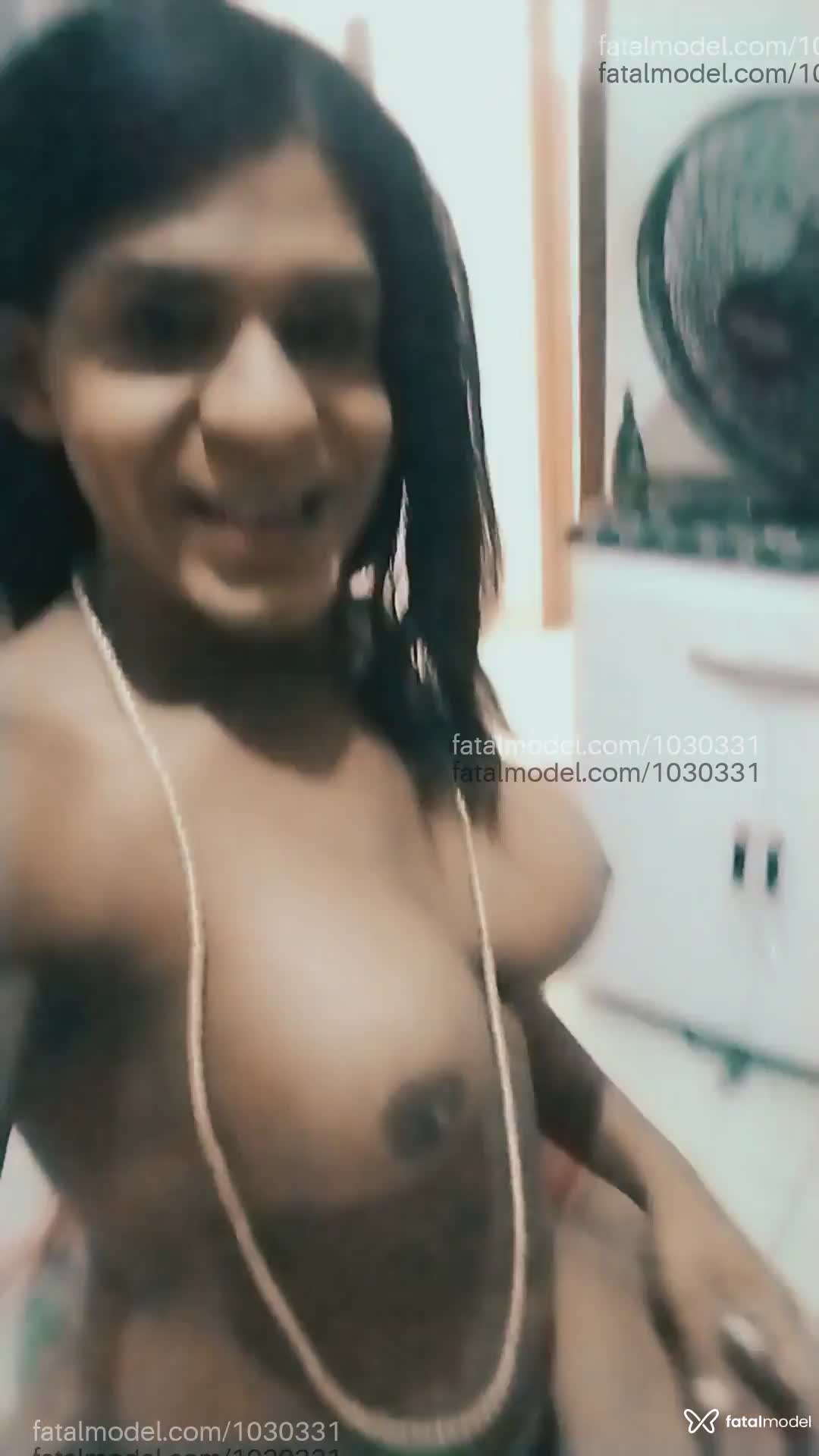 Acompanhante trans com cabelo castanho de olhos castanhos - Natasha Munhoz Acompanhante trans com cabelo castanho de olhos castanhos - Natasha Munhoz