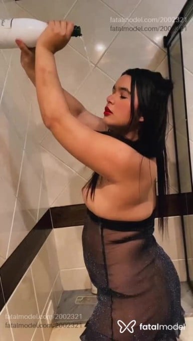 Acompanhante mulher com cabelo castanho de olhos castanhos em Rio Claro - Nina Sanches