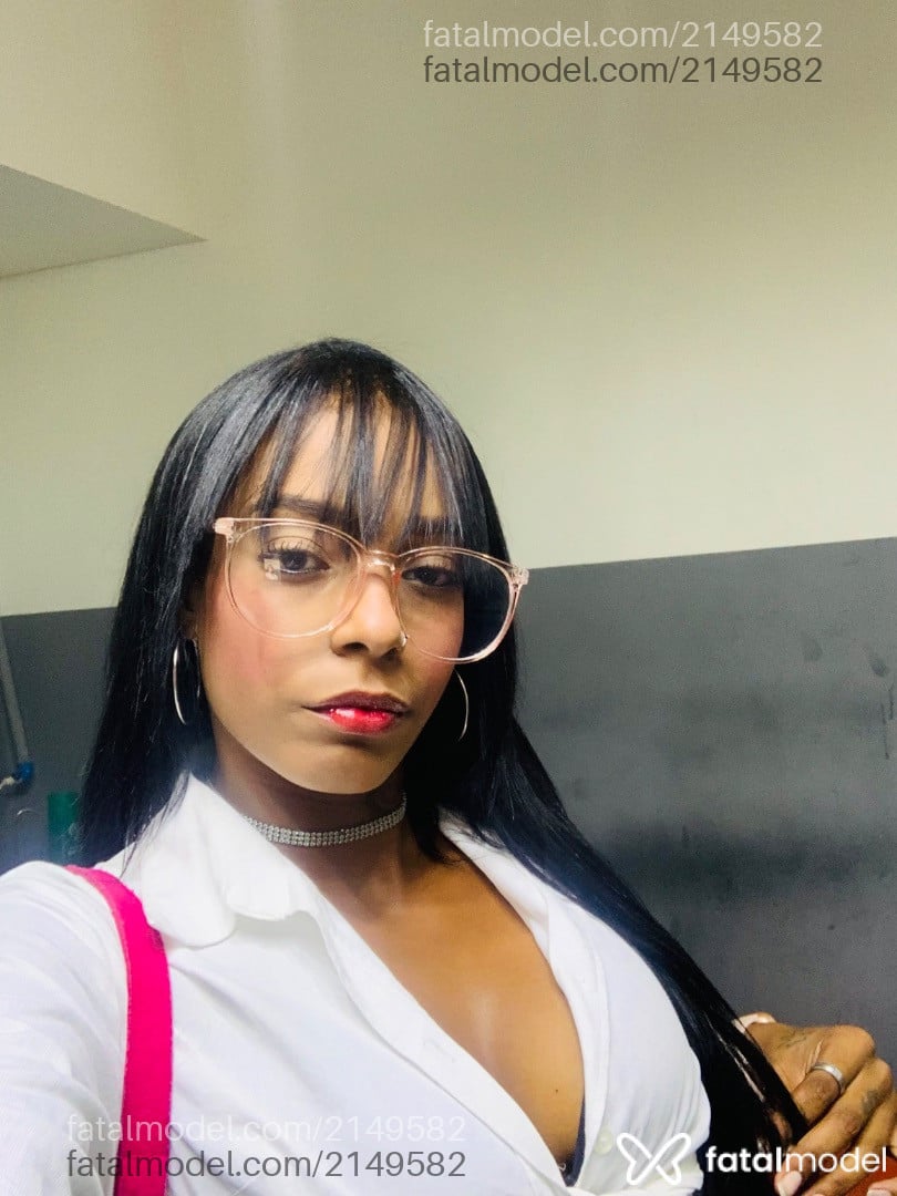 Acompanhante mulher morena (o) de olhos pretos em São Paulo - Pyetra