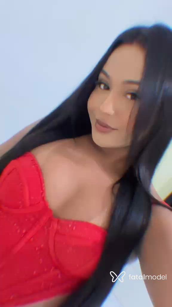Acompanhante mulher trans morena (o) de olhos castanhos - Vitória