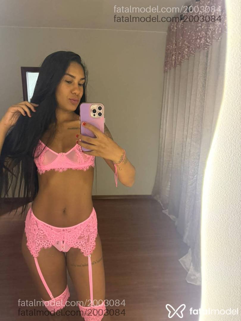 Acompanhante mulher morena (o) de olhos pretos - Vanessa Lacerda
