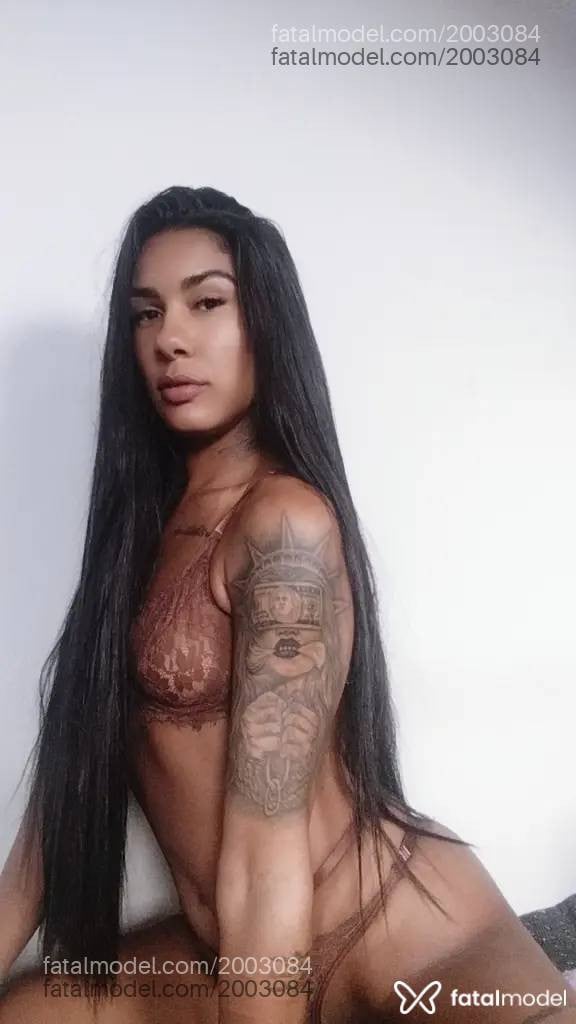 Acompanhante mulher morena (o) de olhos pretos - Vanessa Lacerda