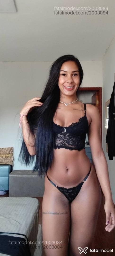 Acompanhante mulher morena (o) de olhos pretos - Vanessa Lacerda
