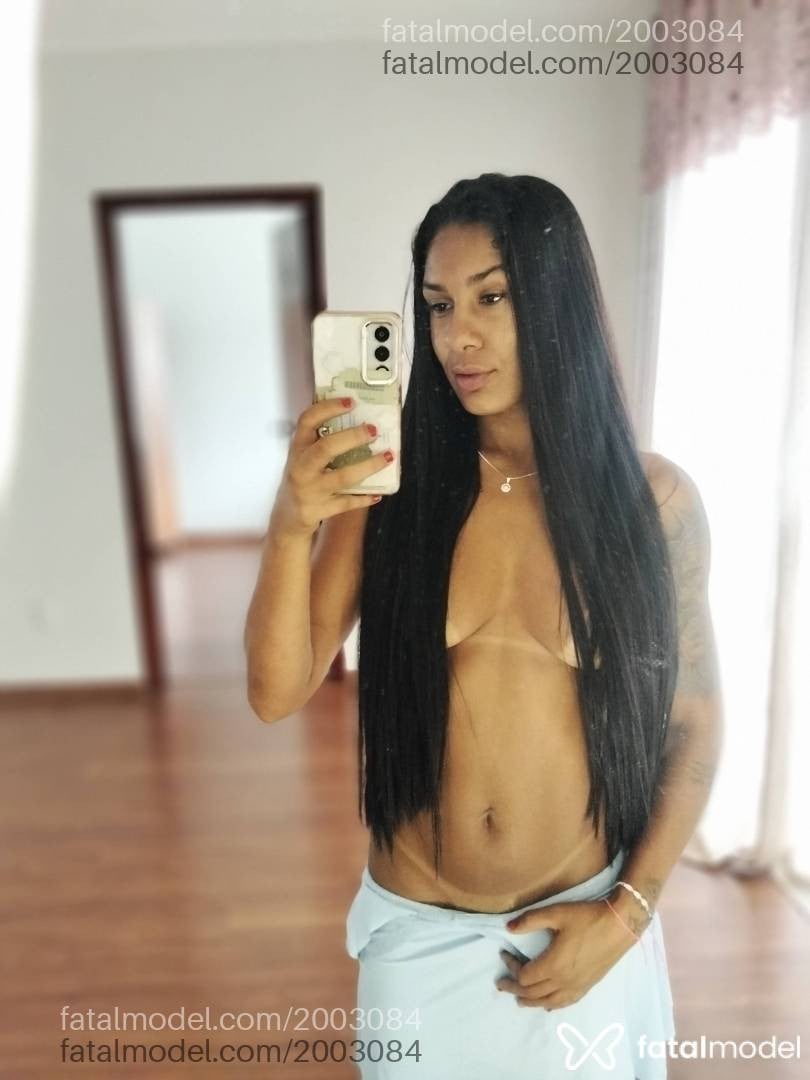 Acompanhante mulher morena (o) de olhos pretos - Vanessa Lacerda