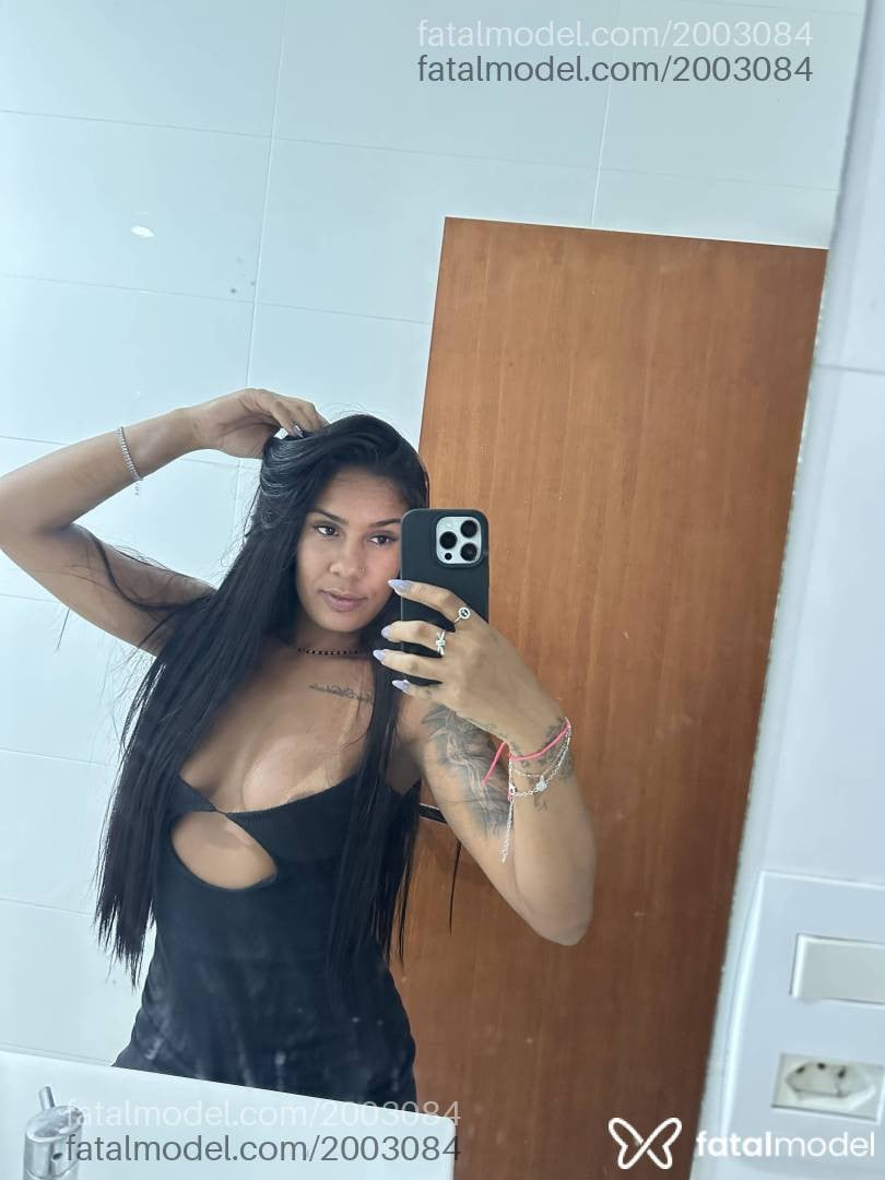 Acompanhante mulher morena (o) de olhos pretos em Lavras Acompanhante mulher morena (o) de olhos pretos em Lavras - Vanessa Lacerda