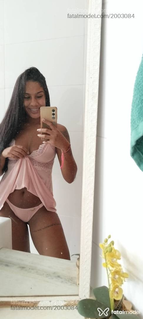 Acompanhante mulher morena (o) de olhos pretos em Lavras - Vanessa Lacerda