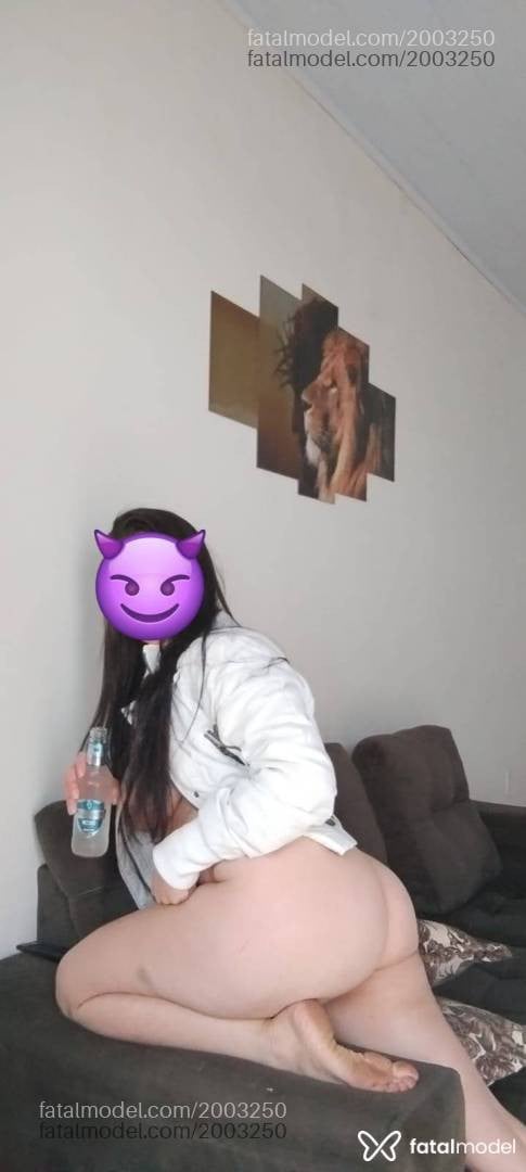 Acompanhante mulher morena (o) de olhos castanhos em Catu - Rebeca Andrade