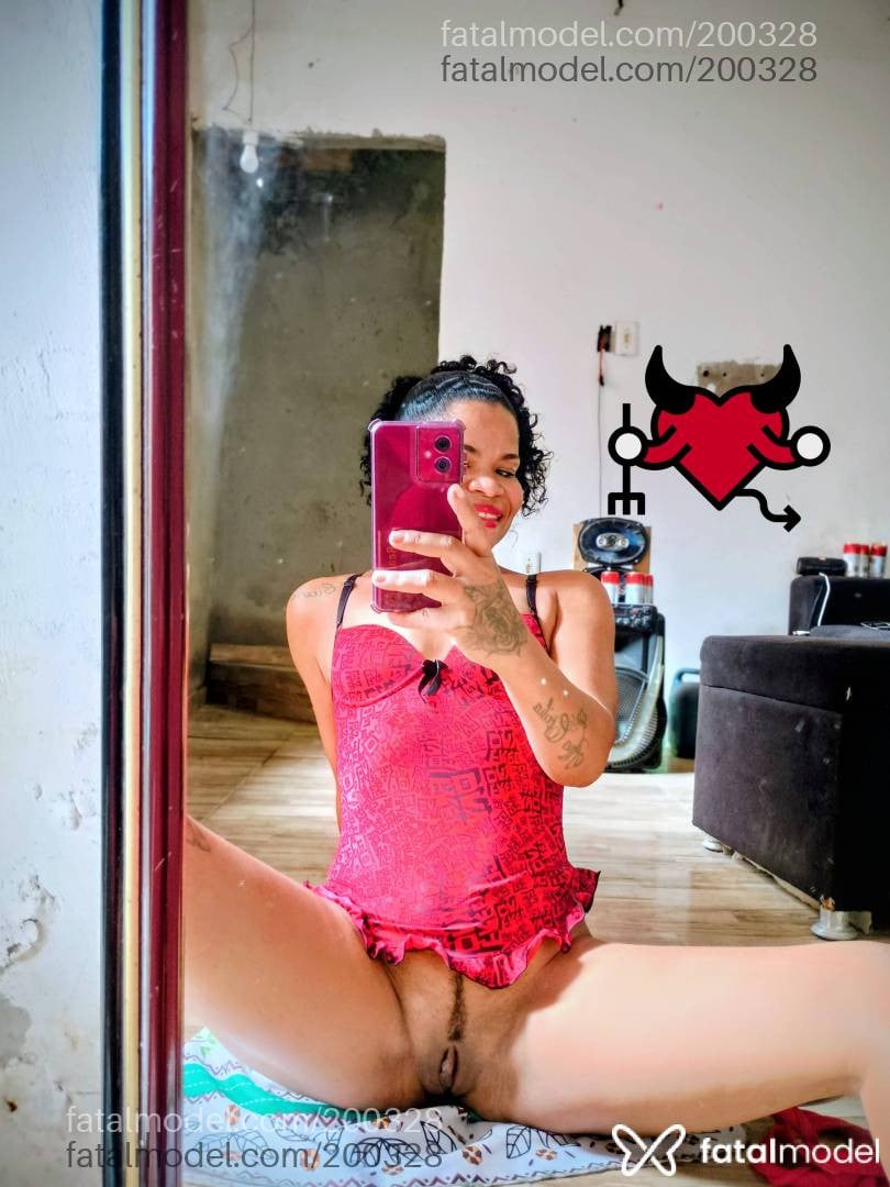 Acompanhante mulher morena (o) de olhos pretos - Anaapertadinha