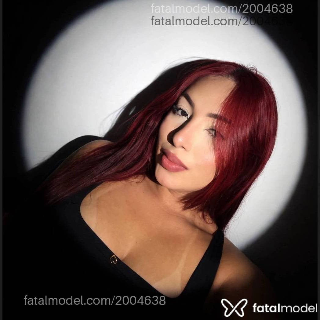 Acompanhante mulher ruiva (o) de olhos mel - Bruninha