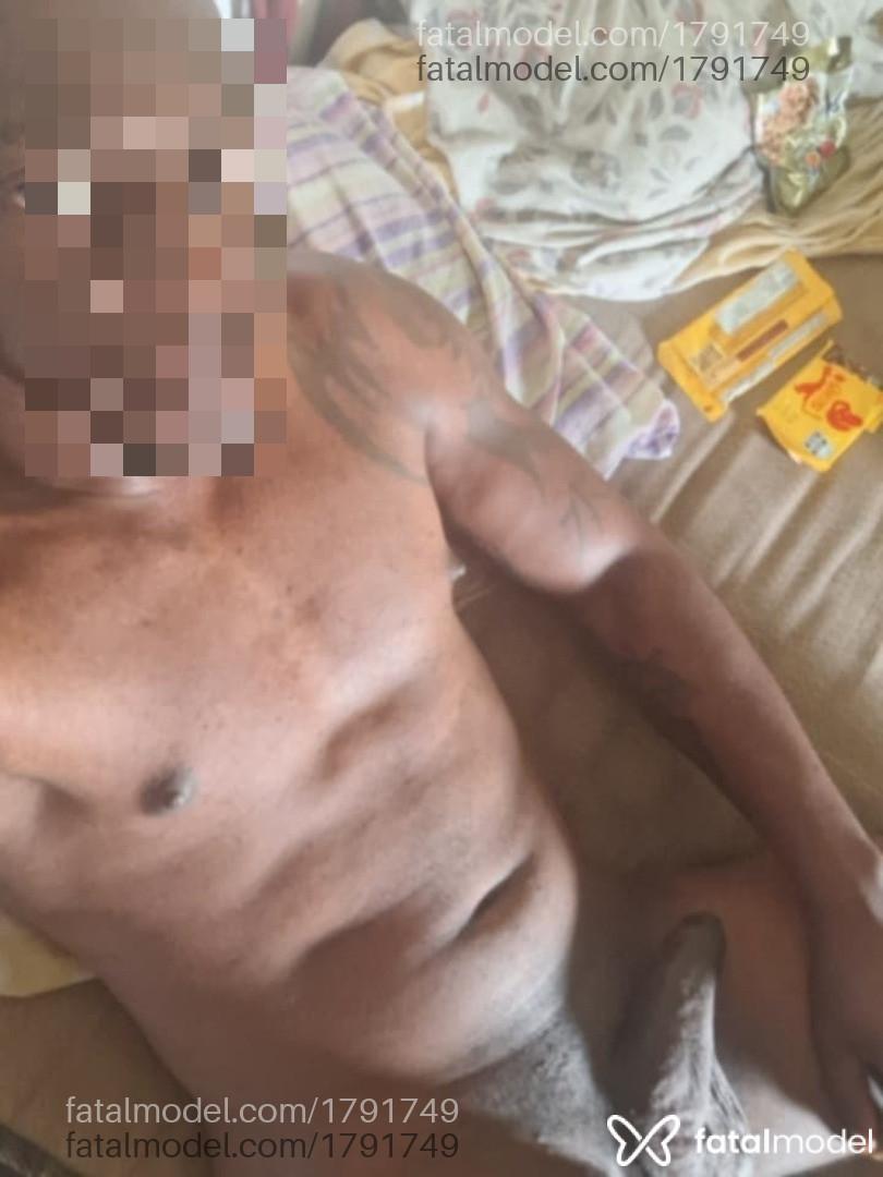 Acompanhante homem morena (o) de olhos pretos em Petrópolis Acompanhante homem morena (o) de olhos pretos em Petrópolis - Ricardão