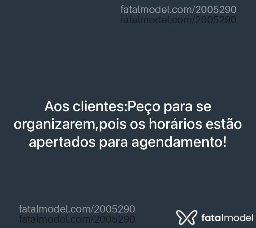 Acompanhante mulher loira (o) de olhos castanhos - Yaas