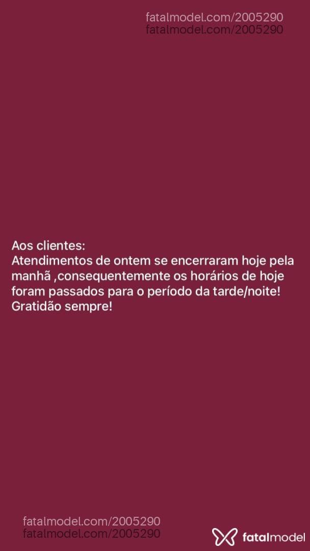 Acompanhante mulher loira (o) de olhos castanhos - Yaas