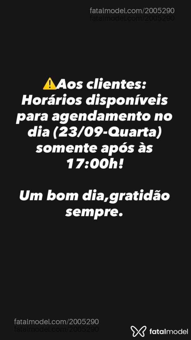 Acompanhante mulher loira (o) de olhos castanhos - Yaas