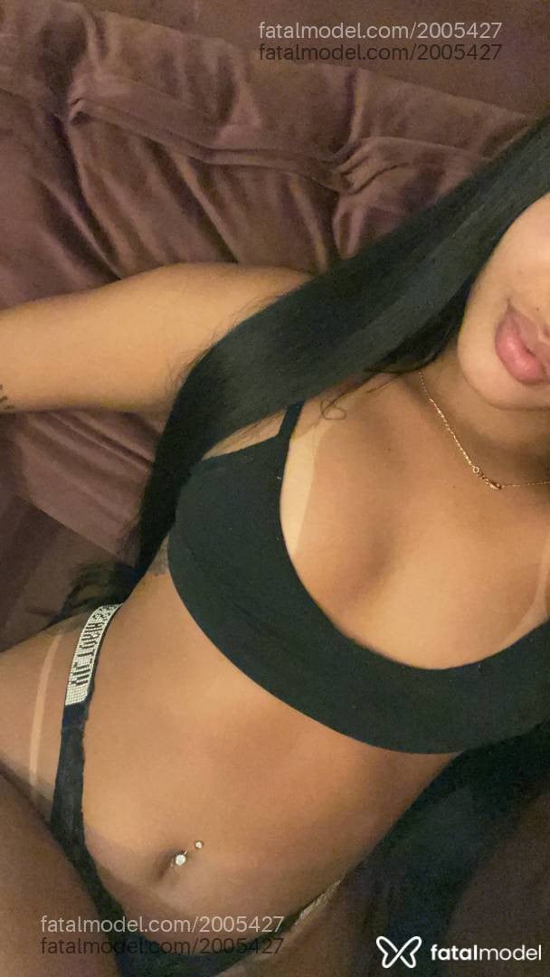 Acompanhante mulher morena (o) de olhos mel - Isis Pacheco